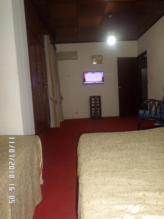 Hotel Azur Yaoundé Exterior foto