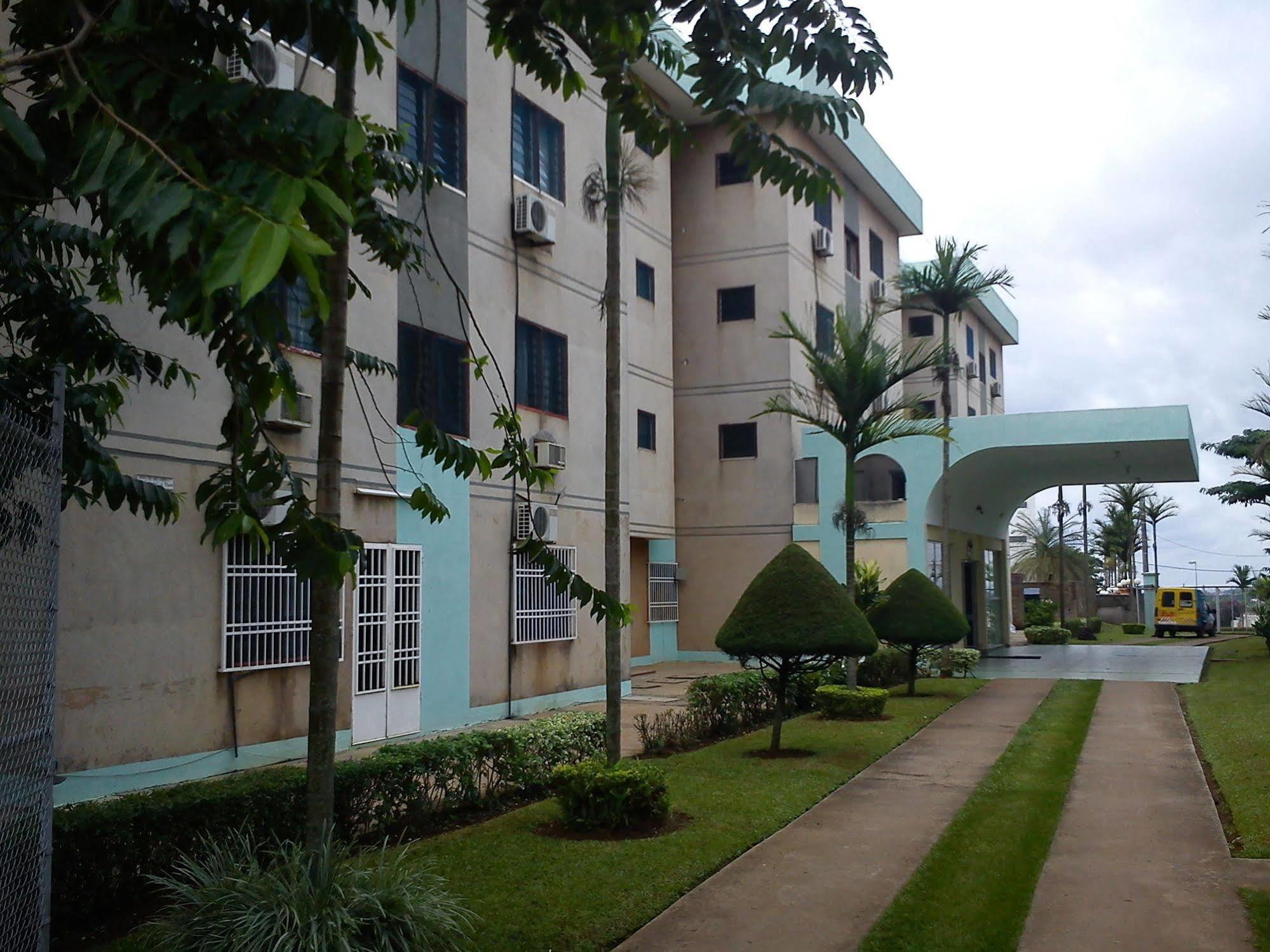 Hotel Azur Yaoundé Exterior foto